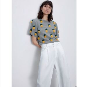 Zara pineapple bauble short sleeve sweater size S